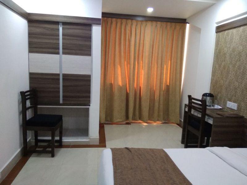 דיו Hotel Samrat מראה חיצוני תמונה