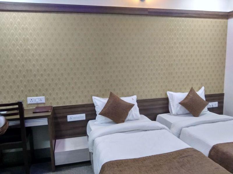 דיו Hotel Samrat מראה חיצוני תמונה